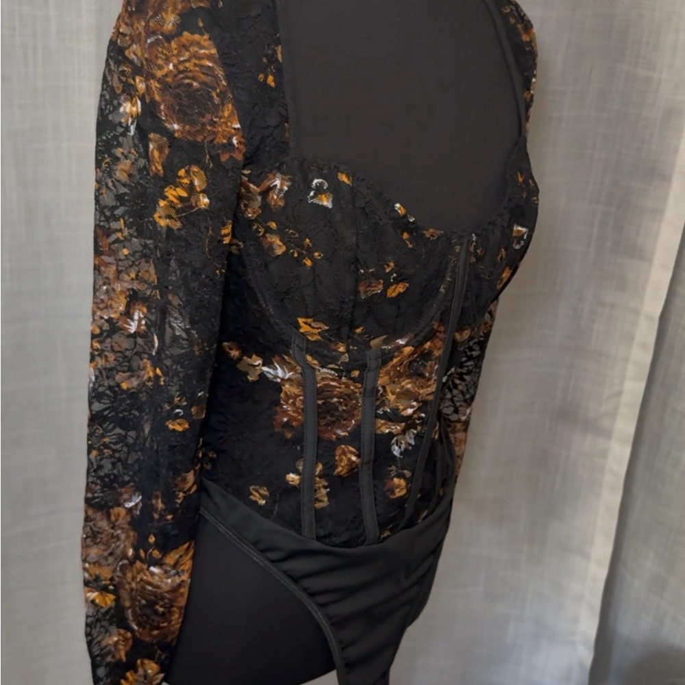 SHEIN Black, Brown, Gold Lace Corset, Sweetheart Neckline Bodysuit ~ Size M ~ - Picture 6 of 6
